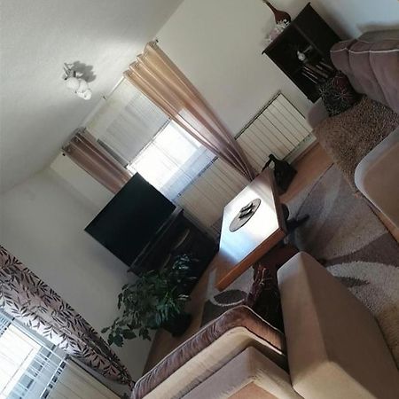 Apartment Amra Tuzla Buitenkant foto